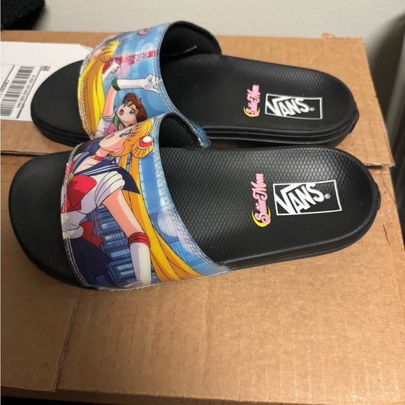 Vans la costa slide on pretty guardian sailor moon size 6, amazing condition - Picture 4 of 5